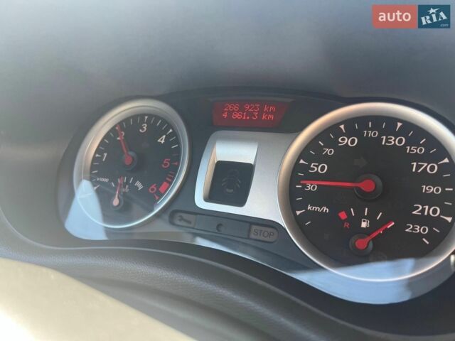 Сірий Рено Кліо, об'ємом двигуна 1.46 л та пробігом 267 тис. км за 4600 $, фото 8 на Automoto.ua