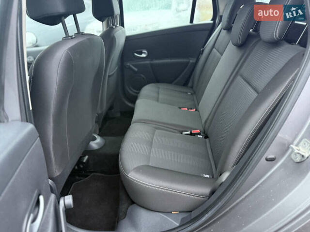 Сірий Рено Кліо, об'ємом двигуна 1.2 л та пробігом 177 тис. км за 5999 $, фото 16 на Automoto.ua