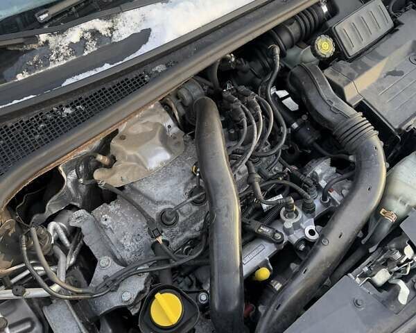 Сірий Рено Кліо, об'ємом двигуна 1.2 л та пробігом 202 тис. км за 5500 $, фото 32 на Automoto.ua