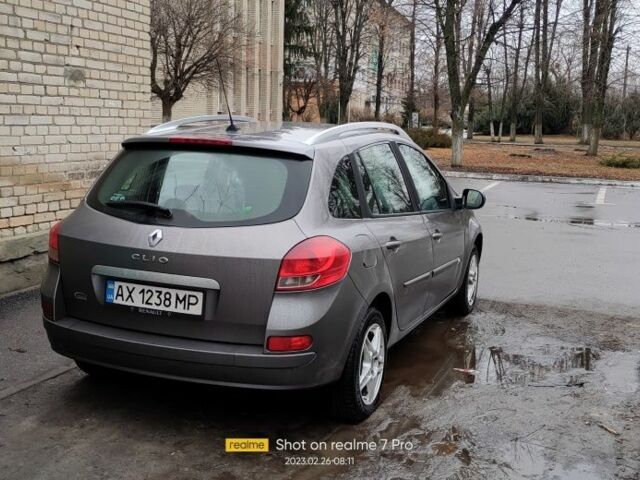 Сірий Рено Кліо, об'ємом двигуна 1.5 л та пробігом 180 тис. км за 5327 $, фото 2 на Automoto.ua