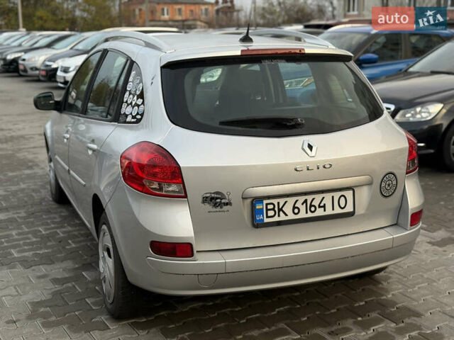 Серый Рено Клио, объемом двигателя 1.15 л и пробегом 206 тыс. км за 4950 $, фото 13 на Automoto.ua