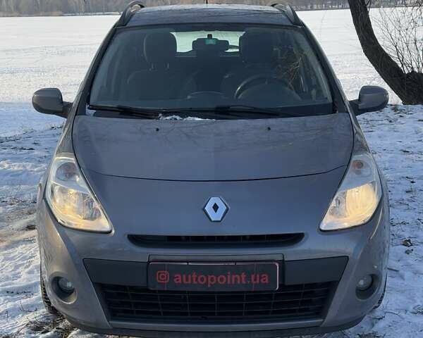Сірий Рено Кліо, об'ємом двигуна 1.2 л та пробігом 202 тис. км за 5500 $, фото 1 на Automoto.ua