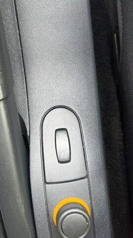 Серый Рено Клио, объемом двигателя 1.2 л и пробегом 200 тыс. км за 5100 $, фото 9 на Automoto.ua