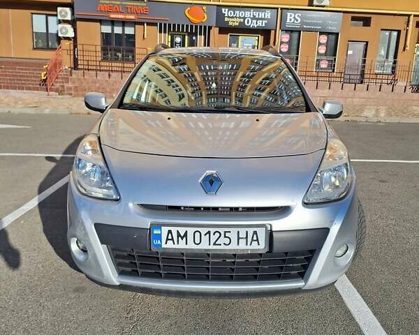 Сірий Рено Кліо, об'ємом двигуна 1.46 л та пробігом 277 тис. км за 4200 $, фото 2 на Automoto.ua
