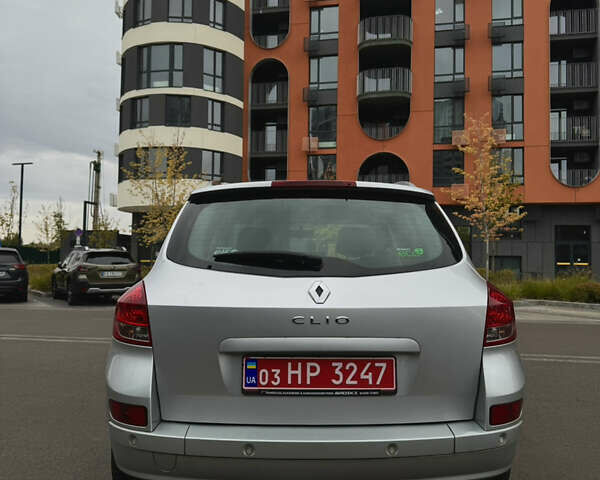 Серый Рено Клио, объемом двигателя 1.2 л и пробегом 226 тыс. км за 5500 $, фото 6 на Automoto.ua