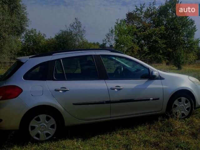 Серый Рено Клио, объемом двигателя 1.5 л и пробегом 230 тыс. км за 5500 $, фото 3 на Automoto.ua