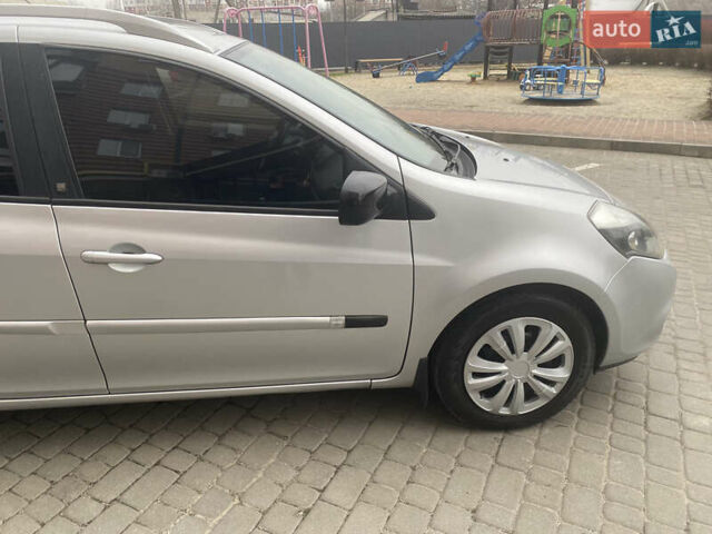 Серый Рено Клио, объемом двигателя 1.15 л и пробегом 192 тыс. км за 5999 $, фото 8 на Automoto.ua