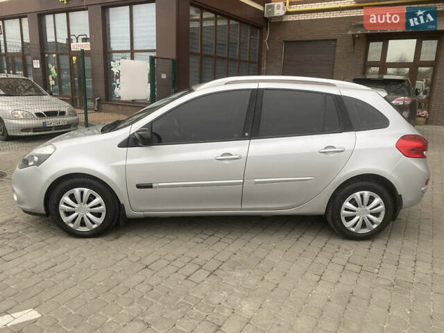 Серый Рено Клио, объемом двигателя 1.15 л и пробегом 192 тыс. км за 5999 $, фото 1 на Automoto.ua