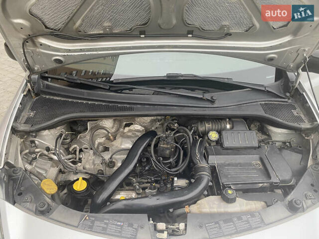 Серый Рено Клио, объемом двигателя 1.15 л и пробегом 192 тыс. км за 5999 $, фото 23 на Automoto.ua