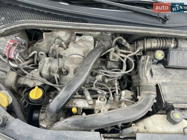 Сірий Рено Кліо, об'ємом двигуна 1.15 л та пробігом 225 тис. км за 4499 $, фото 24 на Automoto.ua