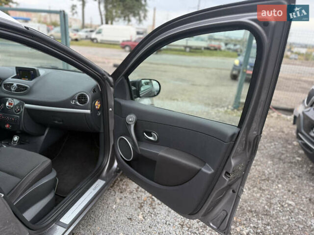 Сірий Рено Кліо, об'ємом двигуна 1.2 л та пробігом 170 тис. км за 6555 $, фото 34 на Automoto.ua