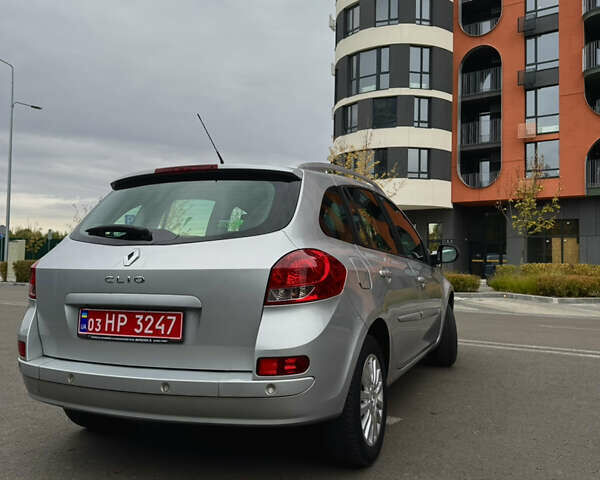Серый Рено Клио, объемом двигателя 1.2 л и пробегом 226 тыс. км за 5500 $, фото 7 на Automoto.ua