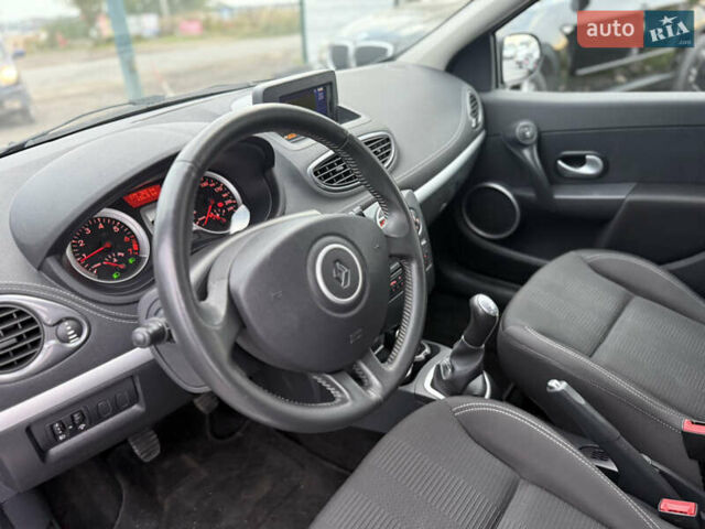 Сірий Рено Кліо, об'ємом двигуна 1.2 л та пробігом 170 тис. км за 6555 $, фото 17 на Automoto.ua
