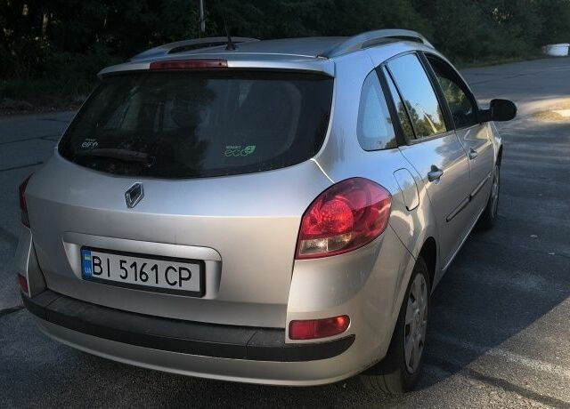 Сірий Рено Кліо, об'ємом двигуна 1.5 л та пробігом 230 тис. км за 4800 $, фото 2 на Automoto.ua