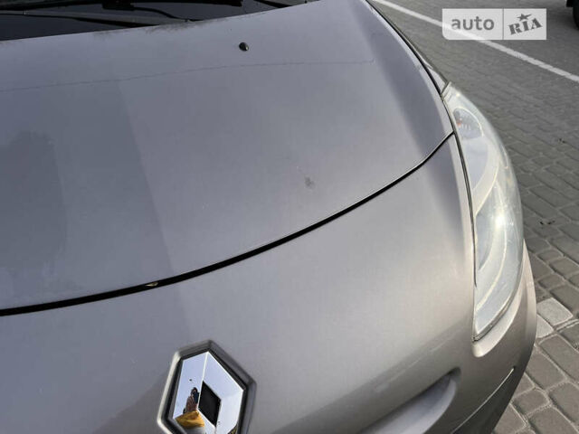Сірий Рено Кліо, об'ємом двигуна 1.46 л та пробігом 198 тис. км за 6000 $, фото 11 на Automoto.ua