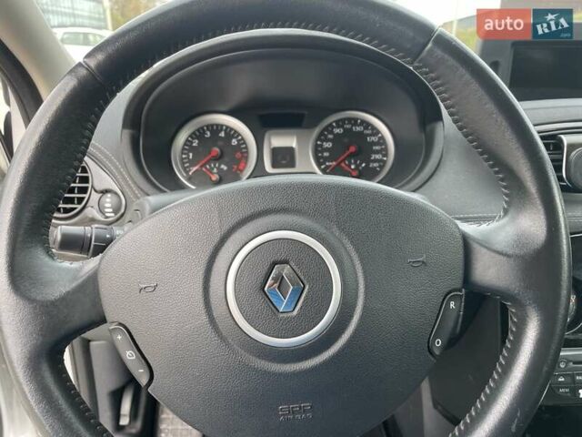 Сірий Рено Кліо, об'ємом двигуна 1.15 л та пробігом 225 тис. км за 4499 $, фото 13 на Automoto.ua