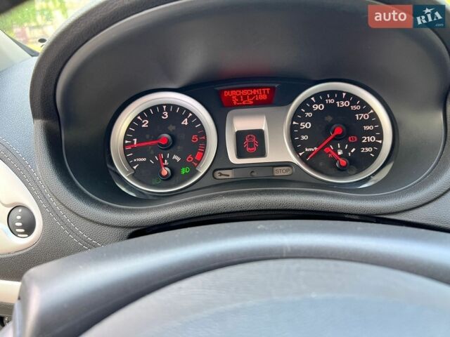 Сірий Рено Кліо, об'ємом двигуна 1.5 л та пробігом 247 тис. км за 5499 $, фото 48 на Automoto.ua