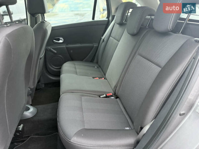 Сірий Рено Кліо, об'ємом двигуна 1.2 л та пробігом 170 тис. км за 6555 $, фото 24 на Automoto.ua