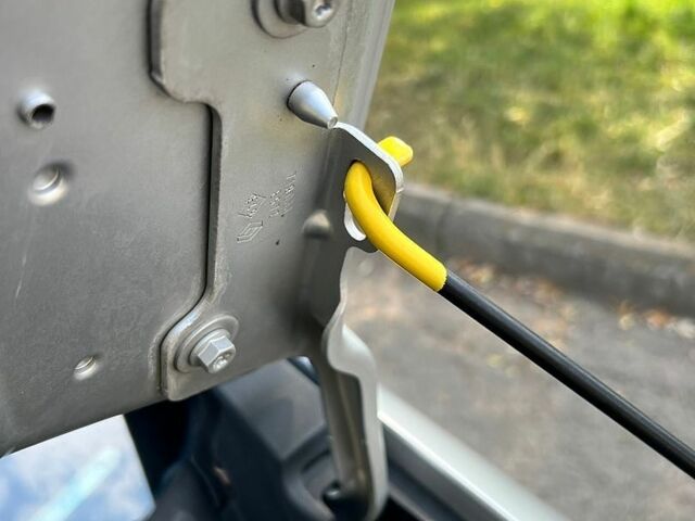 Сірий Рено Кліо, об'ємом двигуна 1.5 л та пробігом 247 тис. км за 5499 $, фото 76 на Automoto.ua