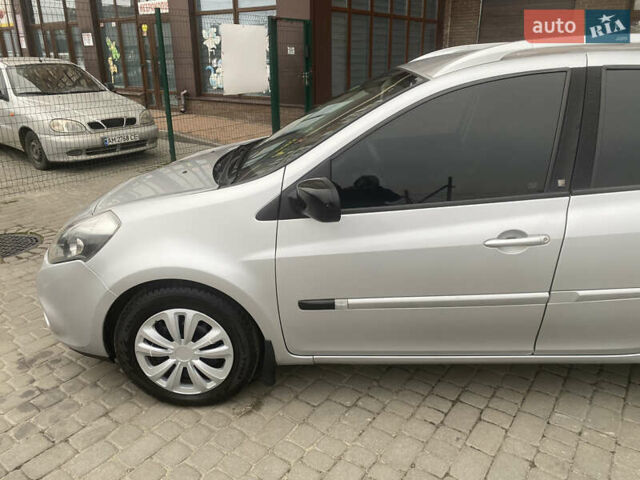 Серый Рено Клио, объемом двигателя 1.15 л и пробегом 192 тыс. км за 5999 $, фото 10 на Automoto.ua