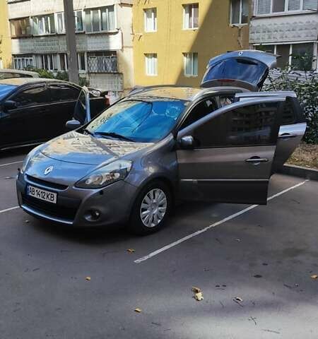 Рено Клио 2012 в Виннице на Automoto.ua Серый Рено Клио, объемом двигателя 1.5 л и пробегом 247 тыс. км за 6000 $, фото 11 на Automoto.ua