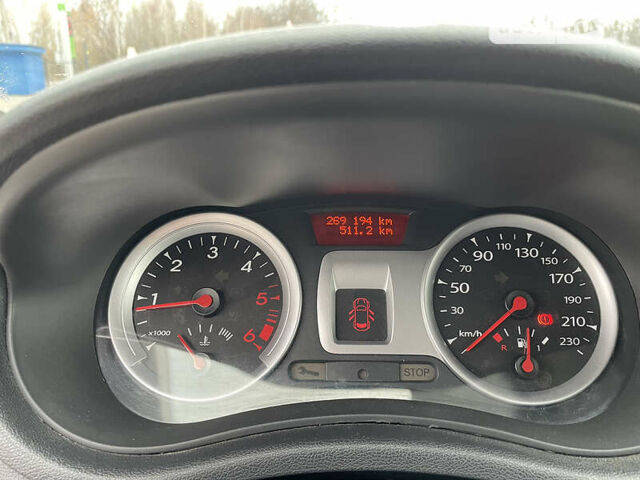 Сірий Рено Кліо, об'ємом двигуна 1.5 л та пробігом 269 тис. км за 5400 $, фото 9 на Automoto.ua