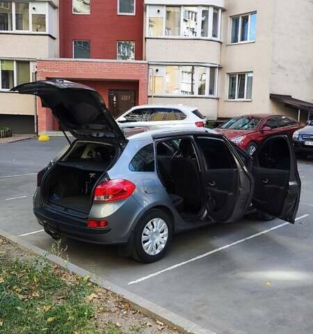 Рено Клио 2012 в Виннице на Automoto.ua Серый Рено Клио, объемом двигателя 1.5 л и пробегом 247 тыс. км за 6000 $, фото 8 на Automoto.ua