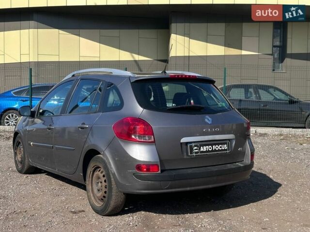 Серый Рено Клио, объемом двигателя 1.46 л и пробегом 382 тыс. км за 4490 $, фото 4 на Automoto.ua