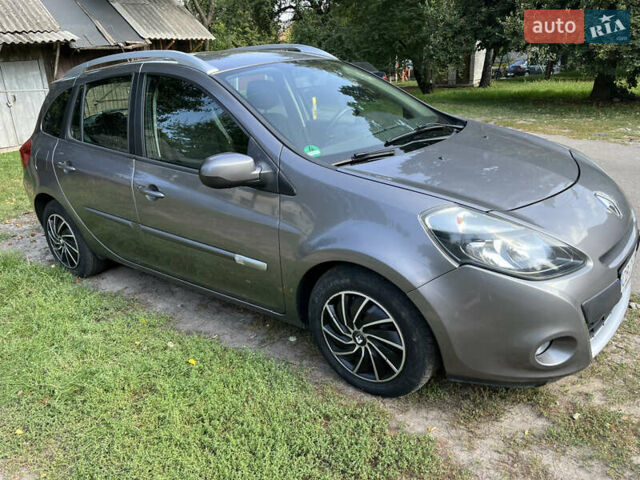Серый Рено Клио, объемом двигателя 1.15 л и пробегом 120 тыс. км за 6500 $, фото 1 на Automoto.ua