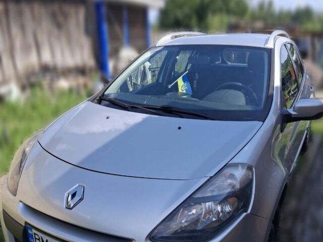 Сірий Рено Кліо, об'ємом двигуна 1.1 л та пробігом 160 тис. км за 5000 $, фото 1 на Automoto.ua