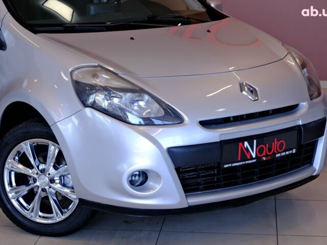 Сірий Рено Кліо, об'ємом двигуна 1.5 л та пробігом 166 тис. км за 4900 $, фото 2 на Automoto.ua