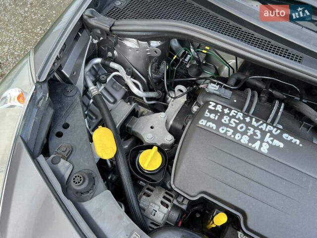 Сірий Рено Кліо, об'ємом двигуна 1.2 л та пробігом 165 тис. км за 5399 $, фото 38 на Automoto.ua