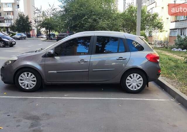 Рено Клио 2012 в Виннице на Automoto.ua Серый Рено Клио, объемом двигателя 1.5 л и пробегом 247 тыс. км за 6000 $, фото 3 на Automoto.ua