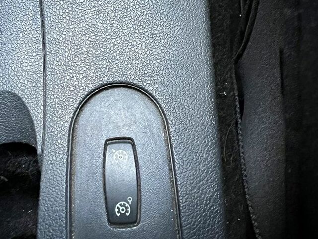 Серый Рено Клио, объемом двигателя 1.6 л и пробегом 150 тыс. км за 4900 $, фото 11 на Automoto.ua