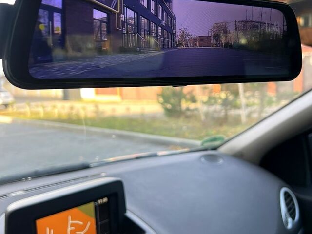 Серый Рено Клио, объемом двигателя 1.6 л и пробегом 150 тыс. км за 4900 $, фото 10 на Automoto.ua