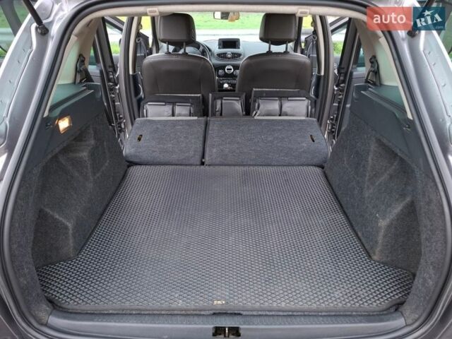 Серый Рено Клио, объемом двигателя 1.5 л и пробегом 290 тыс. км за 5300 $, фото 17 на Automoto.ua