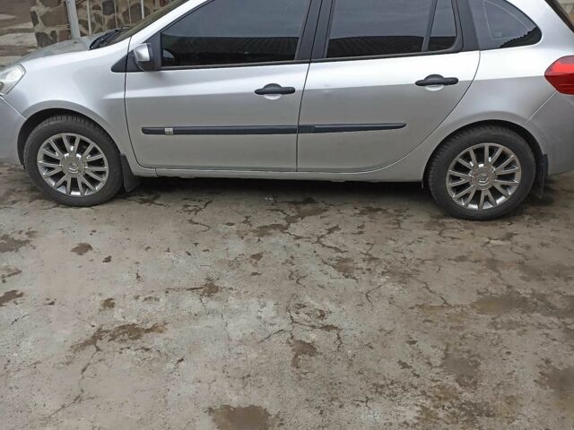 Сірий Рено Кліо, об'ємом двигуна 1.5 л та пробігом 223 тис. км за 5198 $, фото 1 на Automoto.ua