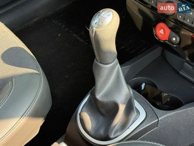 Сірий Рено Кліо, об'ємом двигуна 0 л та пробігом 207 тис. км за 5650 $, фото 40 на Automoto.ua