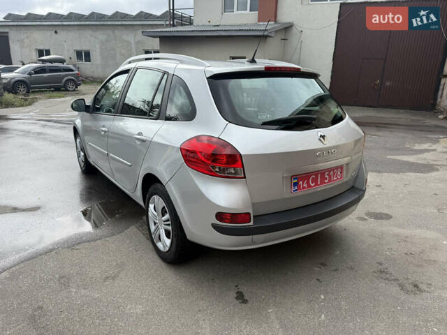 Серый Рено Клио, объемом двигателя 1.5 л и пробегом 220 тыс. км за 5800 $, фото 5 на Automoto.ua