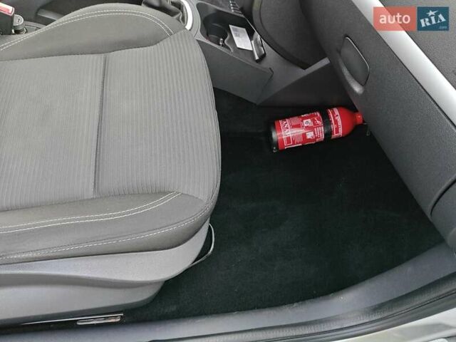 Серый Рено Клио, объемом двигателя 1.46 л и пробегом 202 тыс. км за 5900 $, фото 9 на Automoto.ua