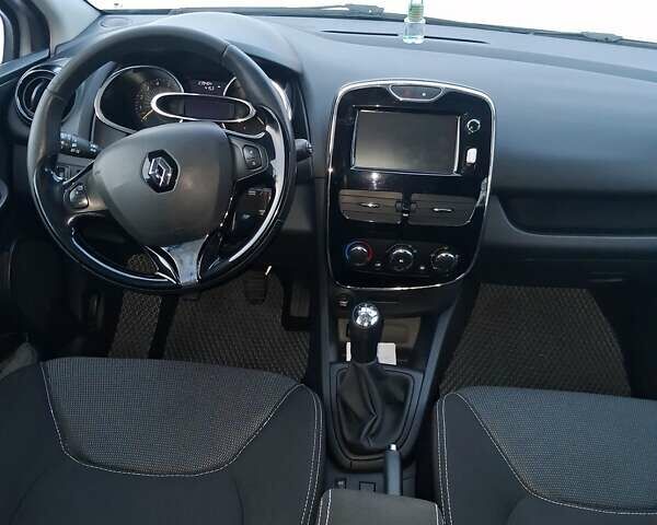 Серый Рено Клио, объемом двигателя 1.5 л и пробегом 237 тыс. км за 7950 $, фото 38 на Automoto.ua