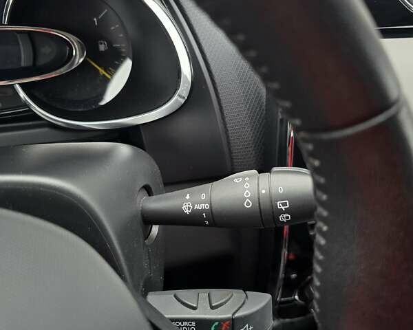 Серый Рено Клио, объемом двигателя 1.2 л и пробегом 104 тыс. км за 9100 $, фото 28 на Automoto.ua