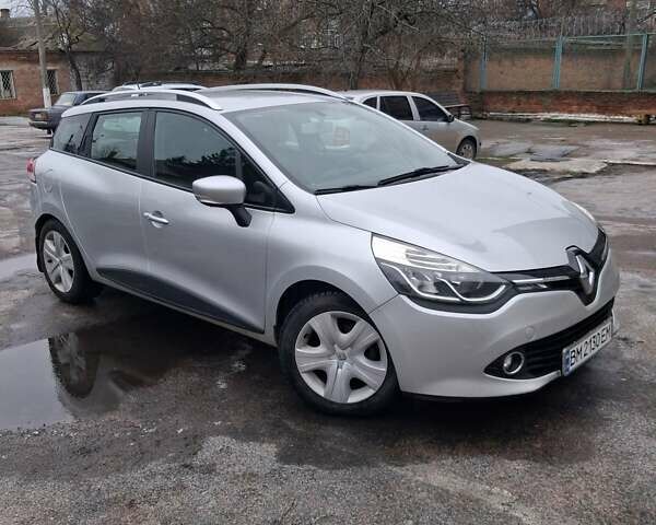 Серый Рено Клио, объемом двигателя 1.5 л и пробегом 237 тыс. км за 7950 $, фото 5 на Automoto.ua