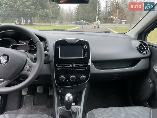 Серый Рено Клио, объемом двигателя 1.5 л и пробегом 223 тыс. км за 7300 $, фото 12 на Automoto.ua
