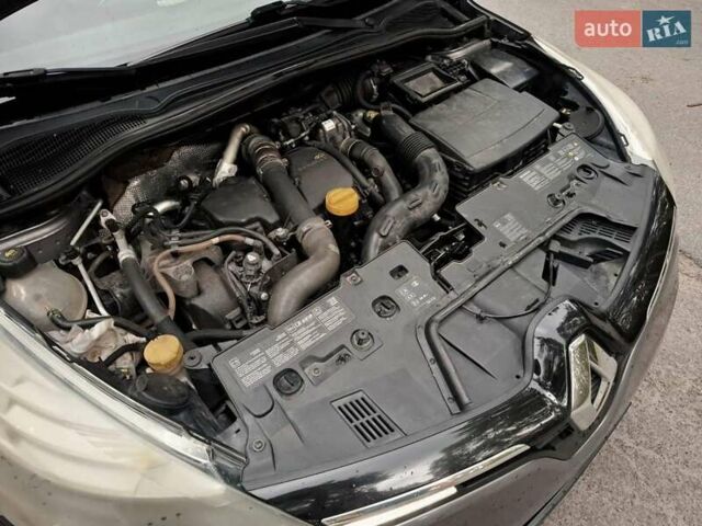 Серый Рено Клио, объемом двигателя 1.5 л и пробегом 270 тыс. км за 7500 $, фото 5 на Automoto.ua