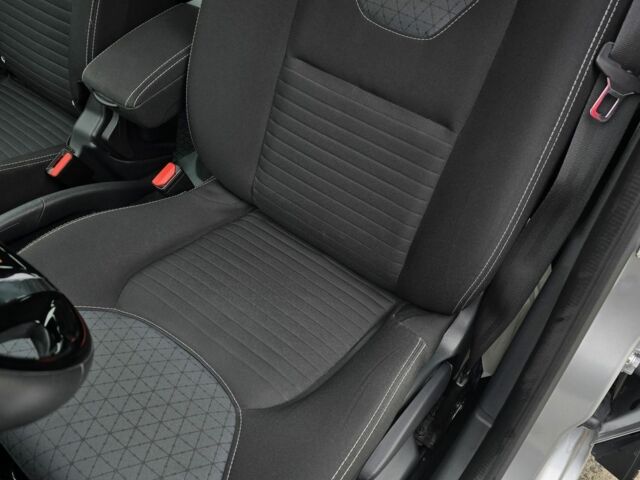 Серый Рено Клио, объемом двигателя 1.2 л и пробегом 104 тыс. км за 9100 $, фото 7 на Automoto.ua