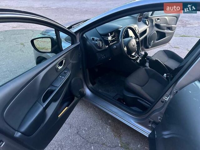 Серый Рено Клио, объемом двигателя 1.5 л и пробегом 178 тыс. км за 6750 $, фото 9 на Automoto.ua