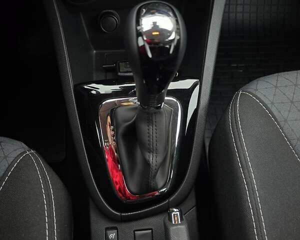 Серый Рено Клио, объемом двигателя 1.2 л и пробегом 104 тыс. км за 9100 $, фото 23 на Automoto.ua