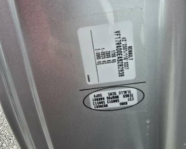 Серый Рено Клио, объемом двигателя 1.2 л и пробегом 104 тыс. км за 9100 $, фото 34 на Automoto.ua