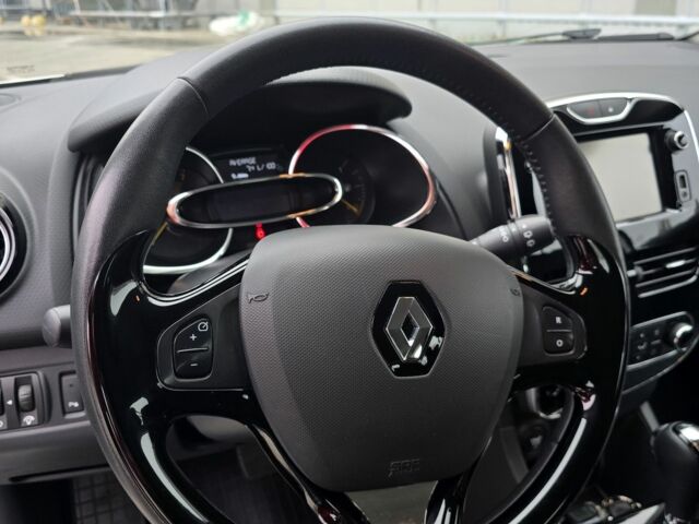 Серый Рено Клио, объемом двигателя 1.2 л и пробегом 104 тыс. км за 9100 $, фото 5 на Automoto.ua